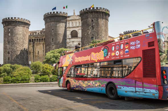 Ônibus turístico de Nápoles