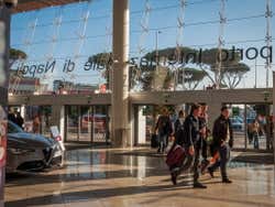 Aeroporto de Nápoles