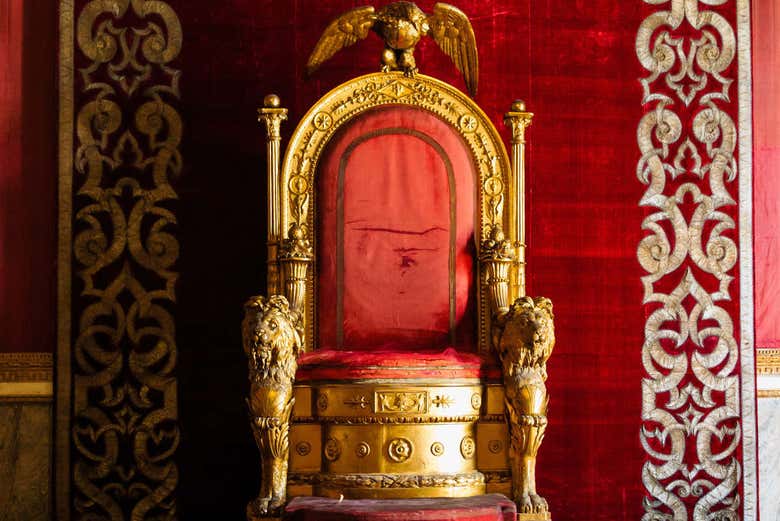 Trono do Palácio de Nápoles